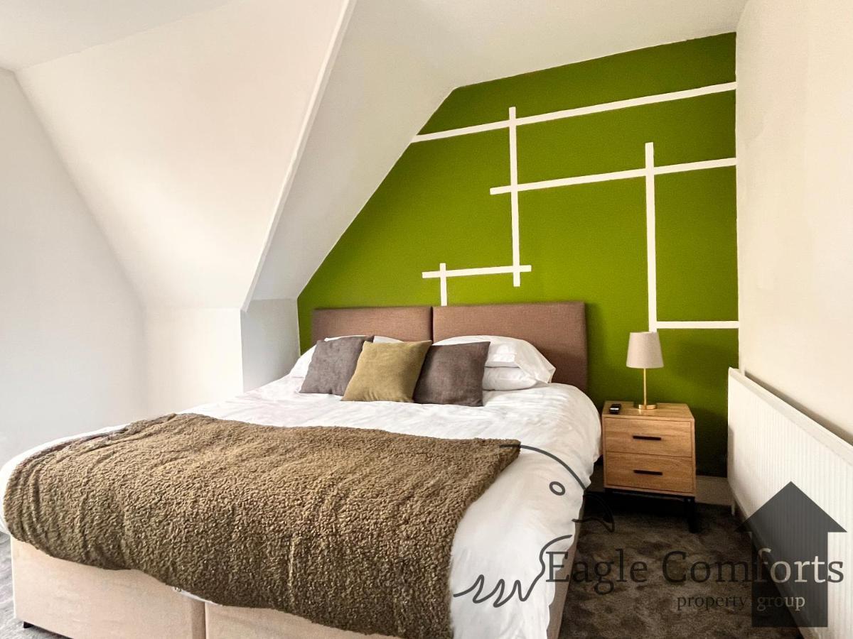 Scott House- 5 Bedrooms- Pool Table Sheffield Bagian luar foto